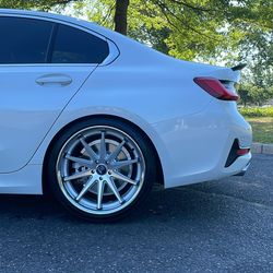 20 inch Rohana rims RC10