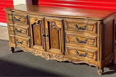 Antique French Provincial Wood Dresser