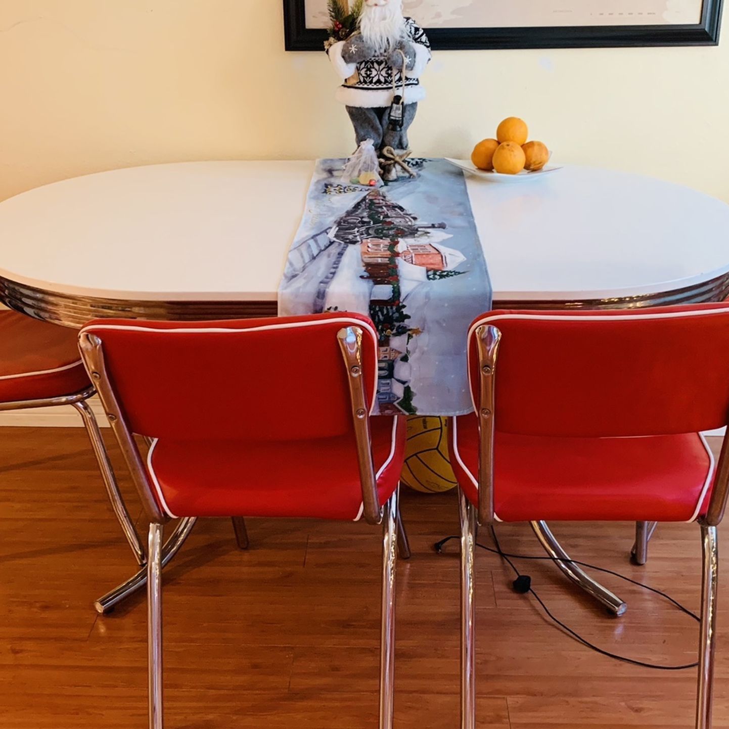 Retro Diner Dining Set Table And 4 Chairs for Sale in El Cajon CA