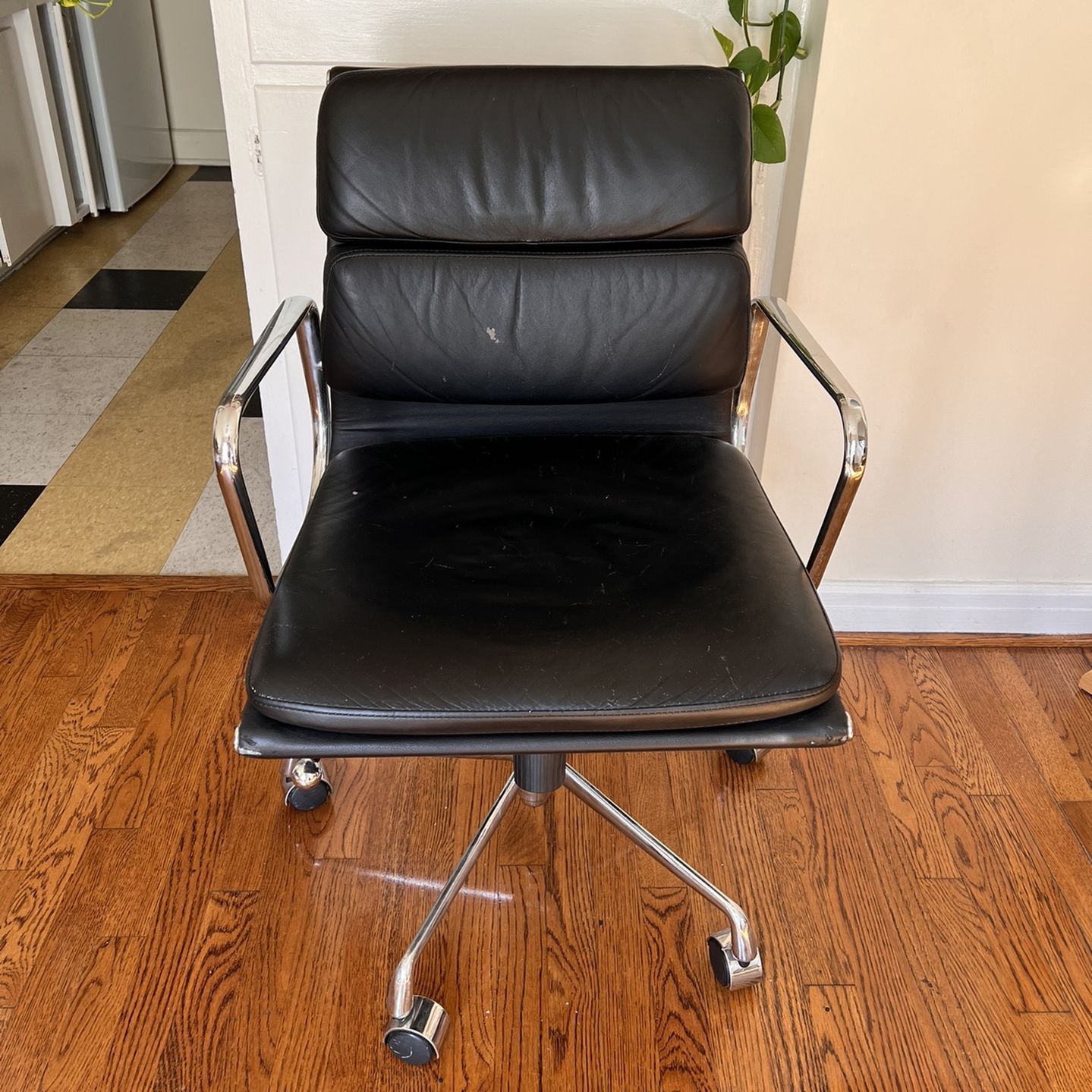 Herman Miller Style Soft Pad Chair