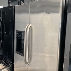 Stainless steel GE refrigerator