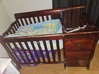 Mini crib