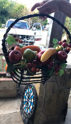 Fruit basket