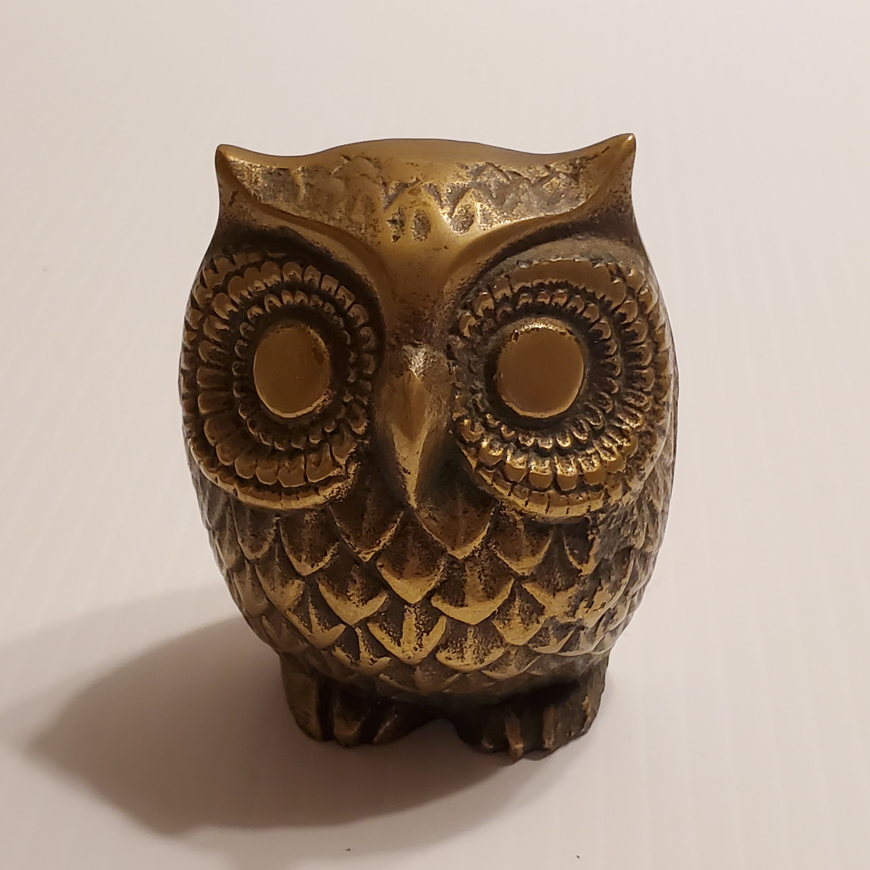 Vintage 70s Brass Owl Statue Metal Figurine Paperweight. Pre-owned, good shape.