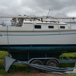 1986 25ft Watkins Sail Boat