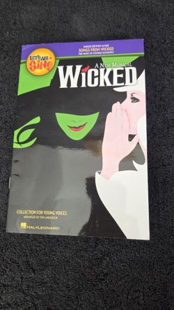 Hal Leonard Let's All Sing Songs from Wicked Sheet Music