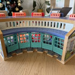 Thomas & Friends Wooden Railway Tidmouth Sheds Starter Train Set