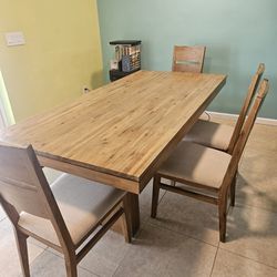 dining room table 4 chairs  with bench