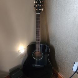 Yamaha Acoustic Guitar