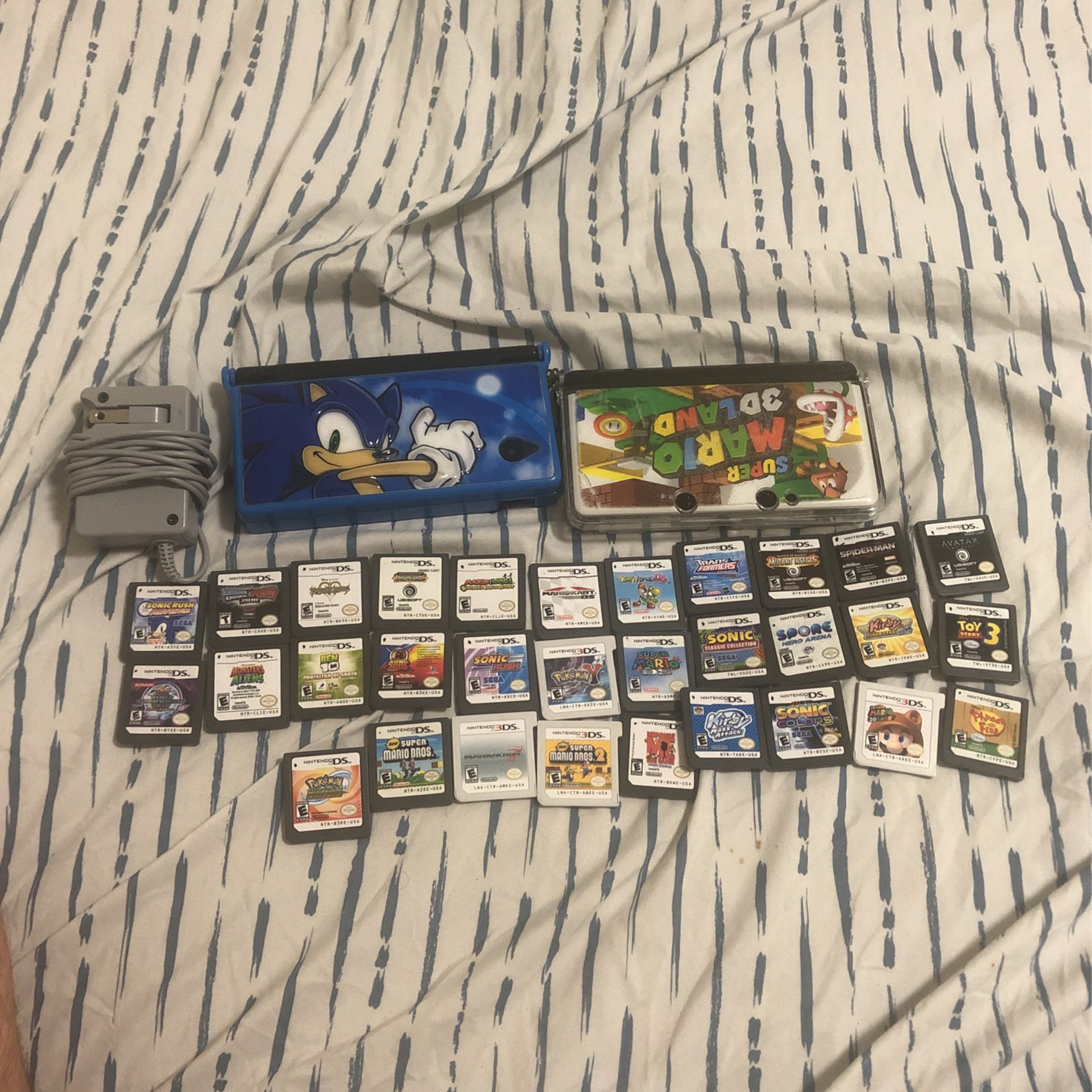 Nintendo 3ds + Nintendo DS with 30 Games And Protective Cases Included