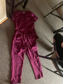 Extra Small Scrub Topp and Large Bottom