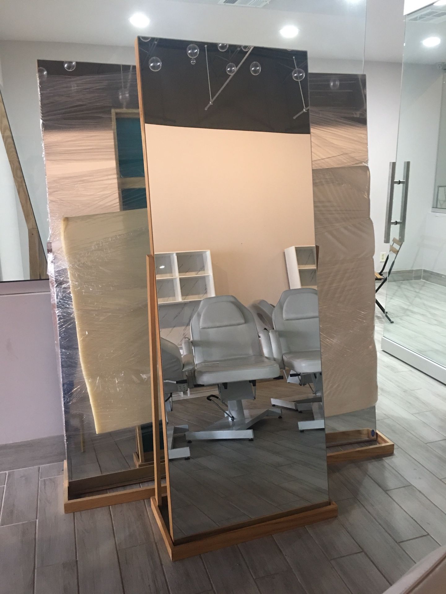 Large Standing Mirrors In Base