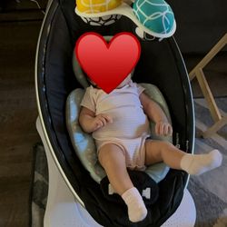 4moms Mamaroo Baby Swing
