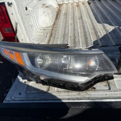 Headlights Kia Óptima 2016/2018