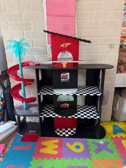 Disney Pixar Cars DIY Playhouse