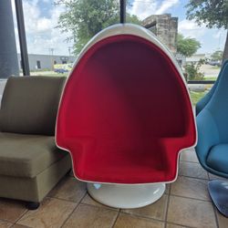 Privacy Pod Chair