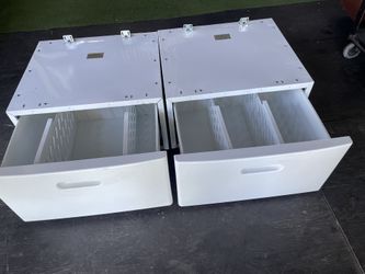 White Pedestal In Good Shape Upgraded To A New One