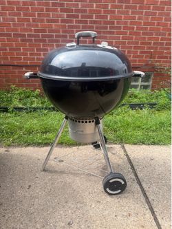 Weber 22" BBQ Grill