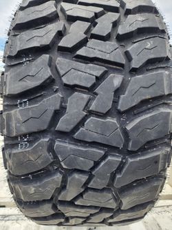 Only 1 tires 35x13 50 26 dot 24