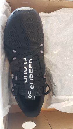 On Cloud Surfer Shoes Brand New 