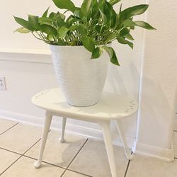 Vintage Accent Wood Table🟥❤️read DESCRIPTION 