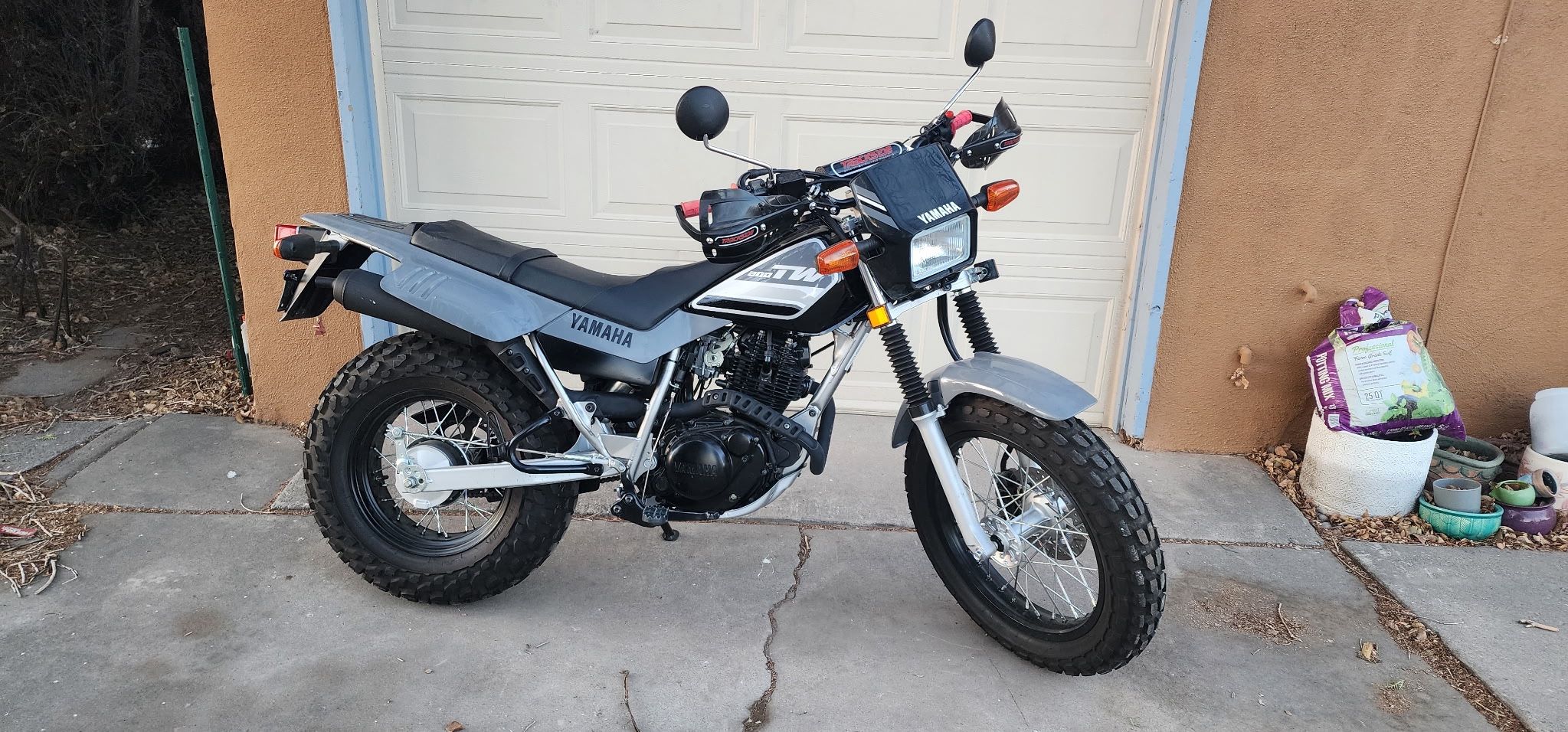 2023 Yamaha TW200