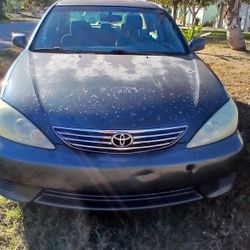 Toyota Camry 2005,180milmillas