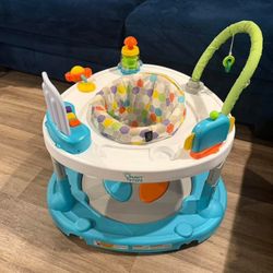 Baby Walker/bouncer