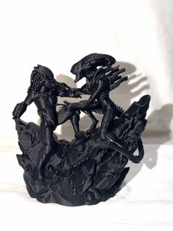 Constitute predator statue. Aliens. 3d printed
