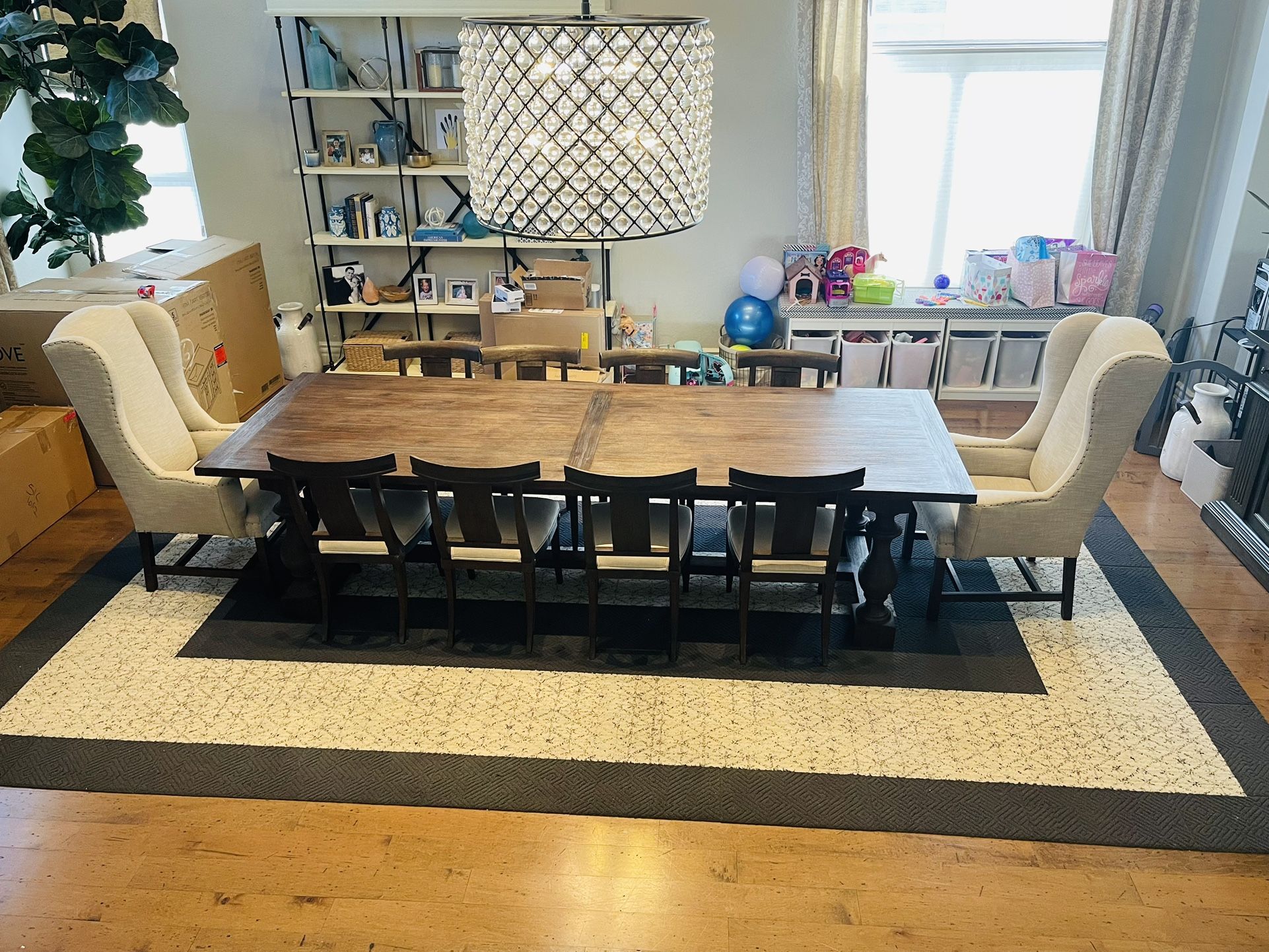 Restoration Hardware Dining Set with 10 Chairs for Sale in Scottsdale