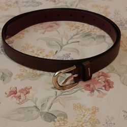 Moving sale! Coach classic belt