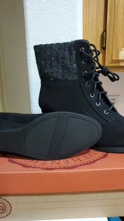 Black boots size 10
