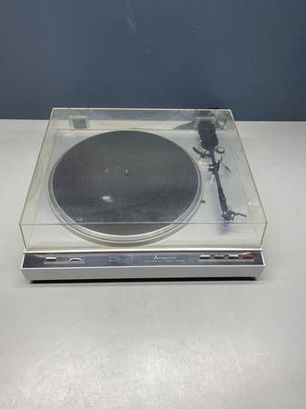 Vintage Mitsubishi DP-52 Automatic Direct Drive Turntable Vinyl