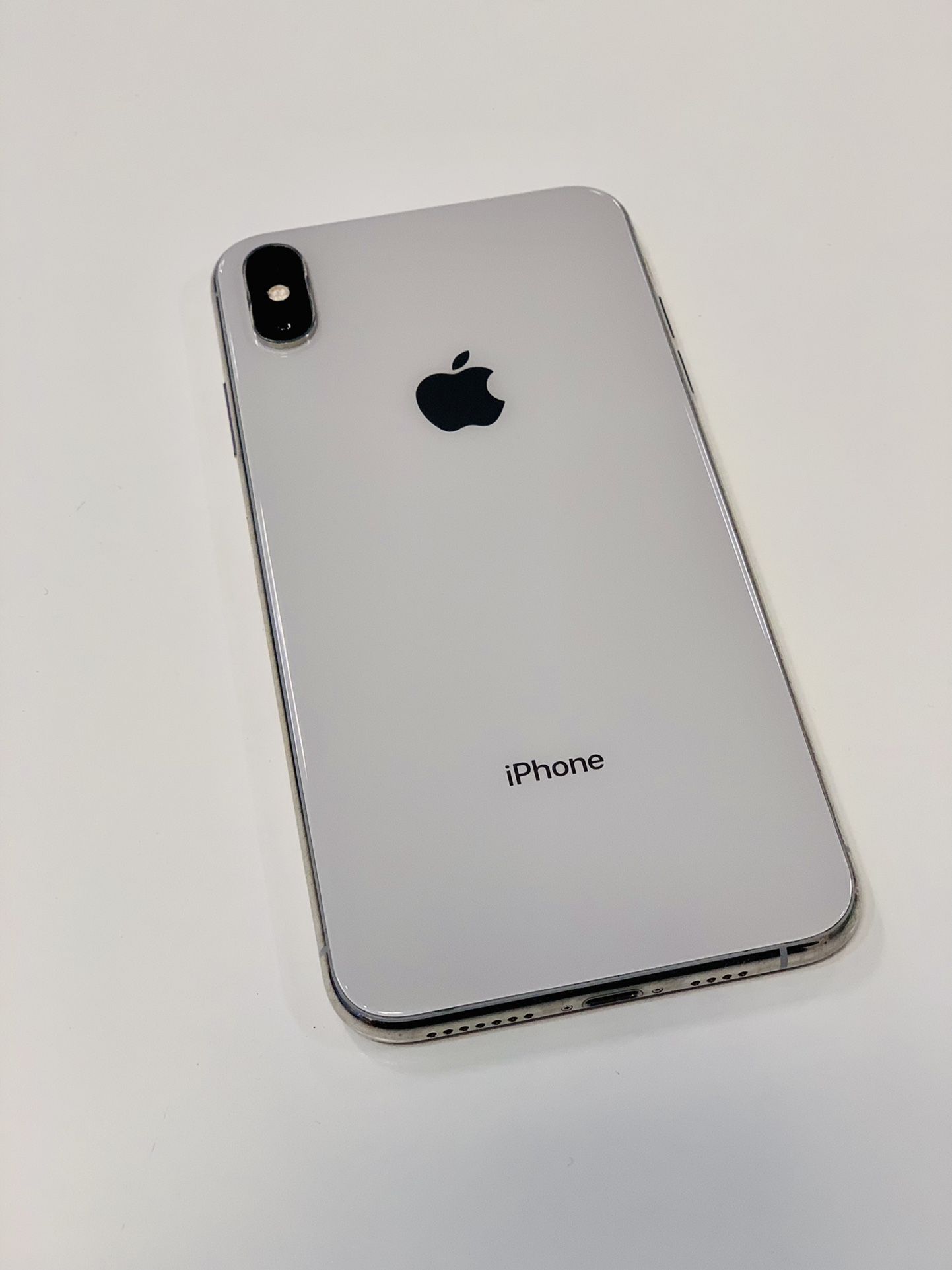 iPhone XsMax 64GB Fully Unlocked iPhone XsMax 64GB Fully Unlocked