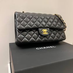 Chanel Caviar Bag , Chanel Purse, Chanel for Sale in Los Angeles, CA -  OfferUp