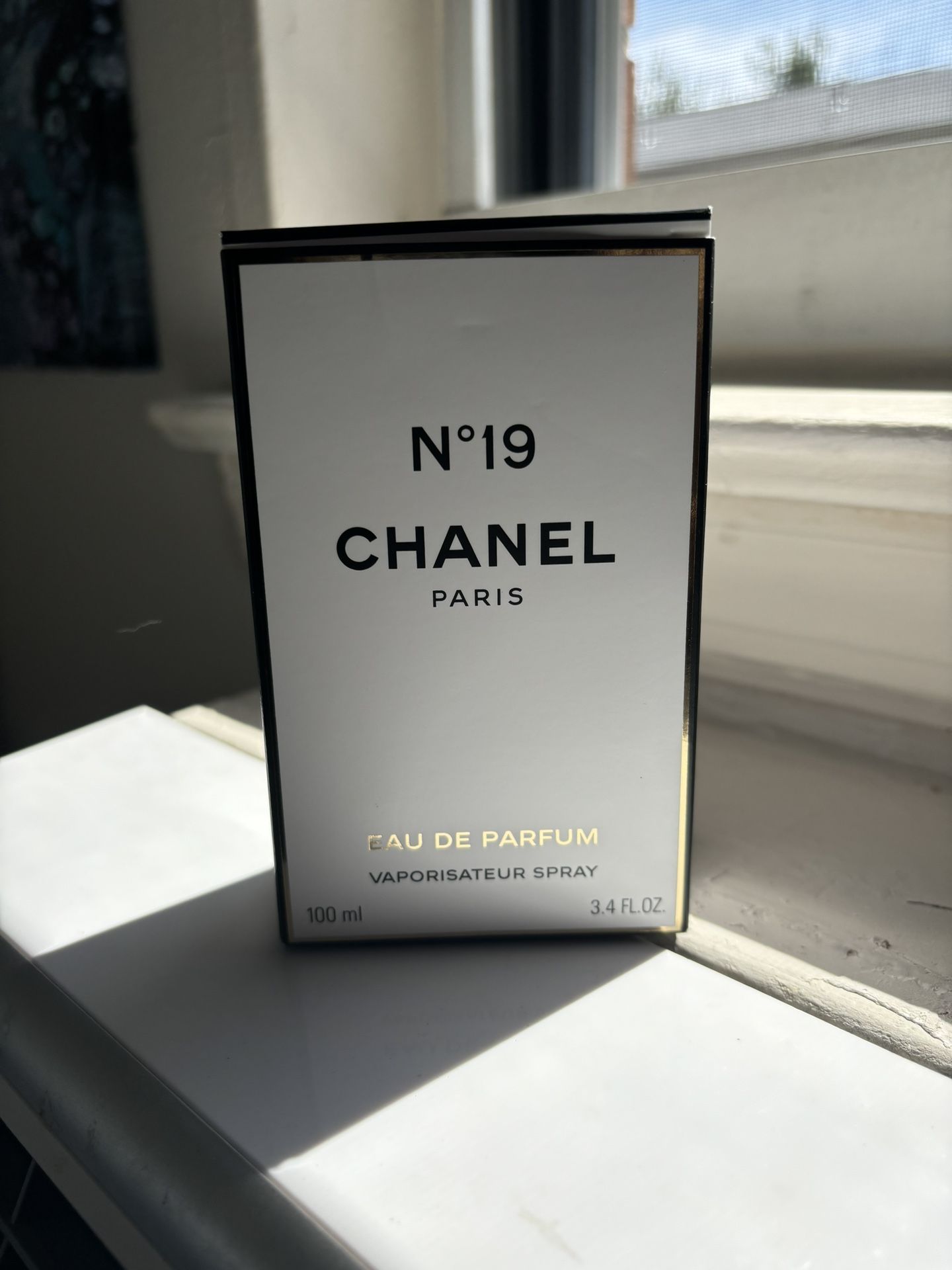 Chanel N 19 - 3.4 Oz Perfume