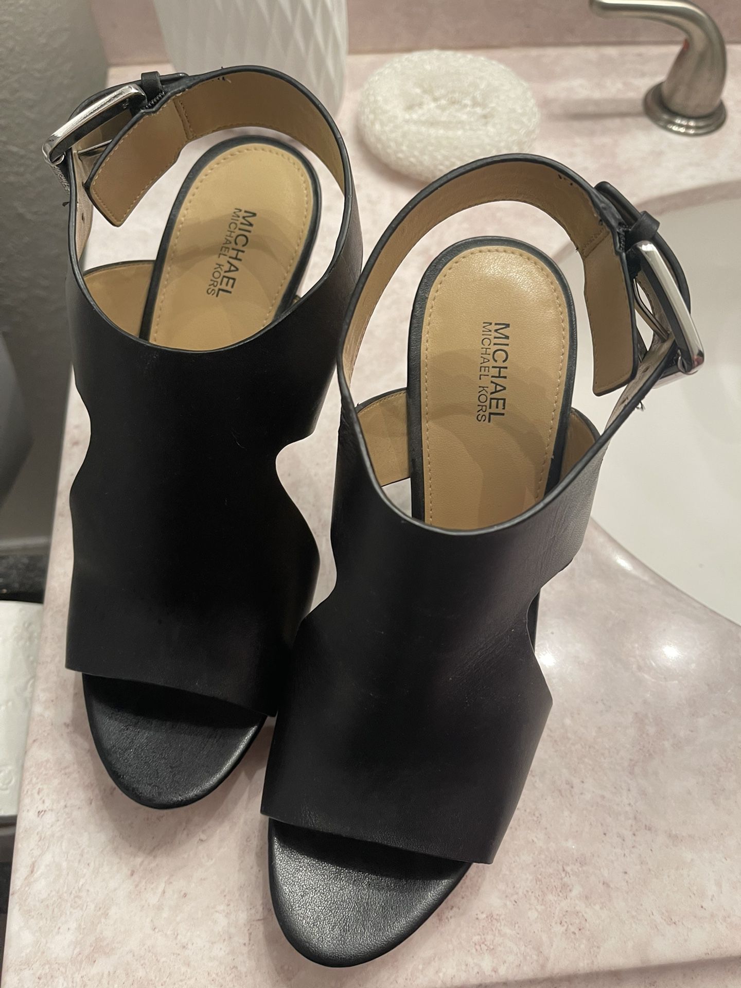 MK Wedge Sandals 8.5