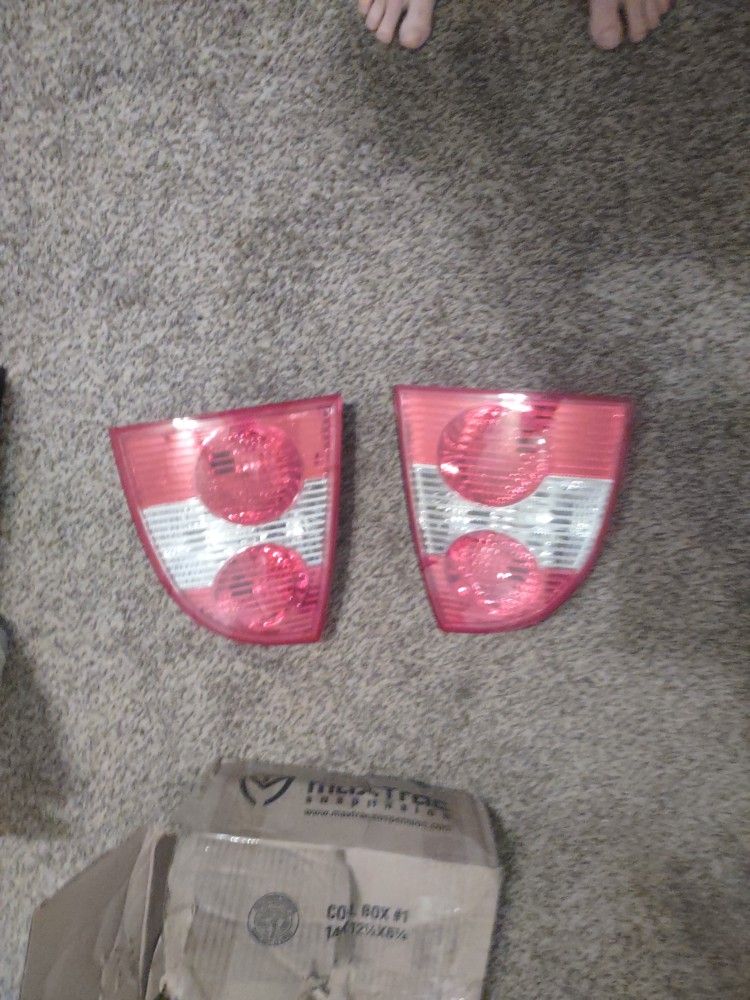 2001 To 2005 Volkswagen Passat Rear Taillights