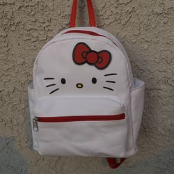 Hello Kitty Deluxe Mini Backpack 