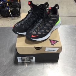 Nike ACG shoes Size men 6.5/ women 8