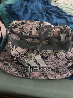 ADIDAS DUFFEL BAG