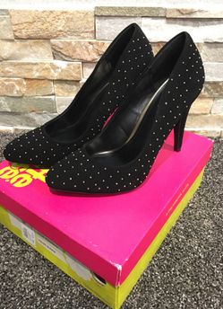 New Charlotte Russe heals / Size 8