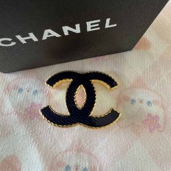 Fashion Brooch 