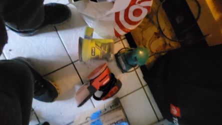 Sander Lot In Great Shape