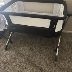 Baby Bassinet And Swing 