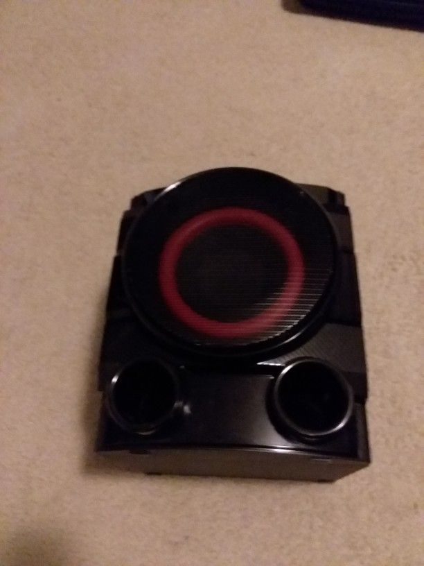 LG Hi-Fi Subwoofer Great Condition!