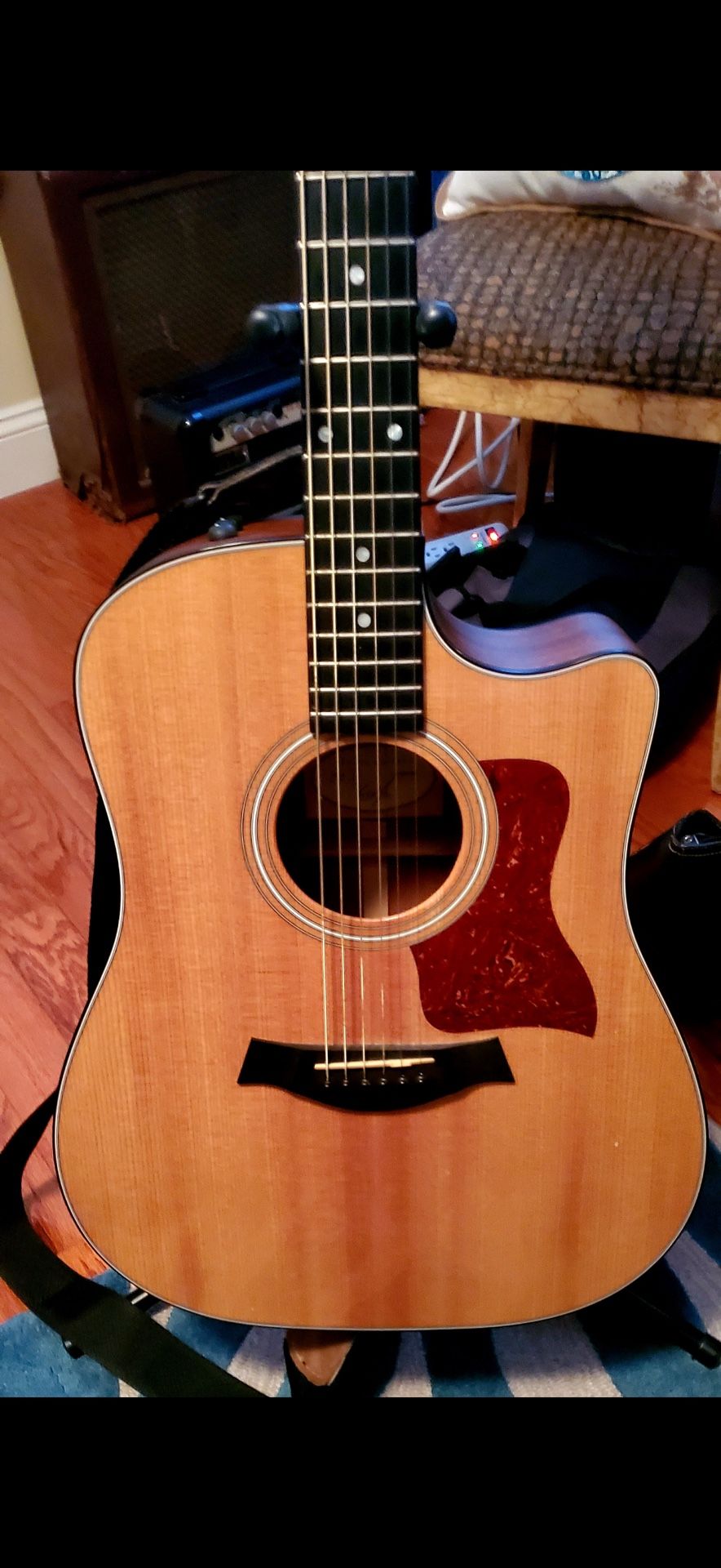 Taylor 310 CE Acoustic Electric Guitar W/Case $700 OBO