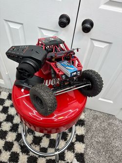 Axial RC rock crawler