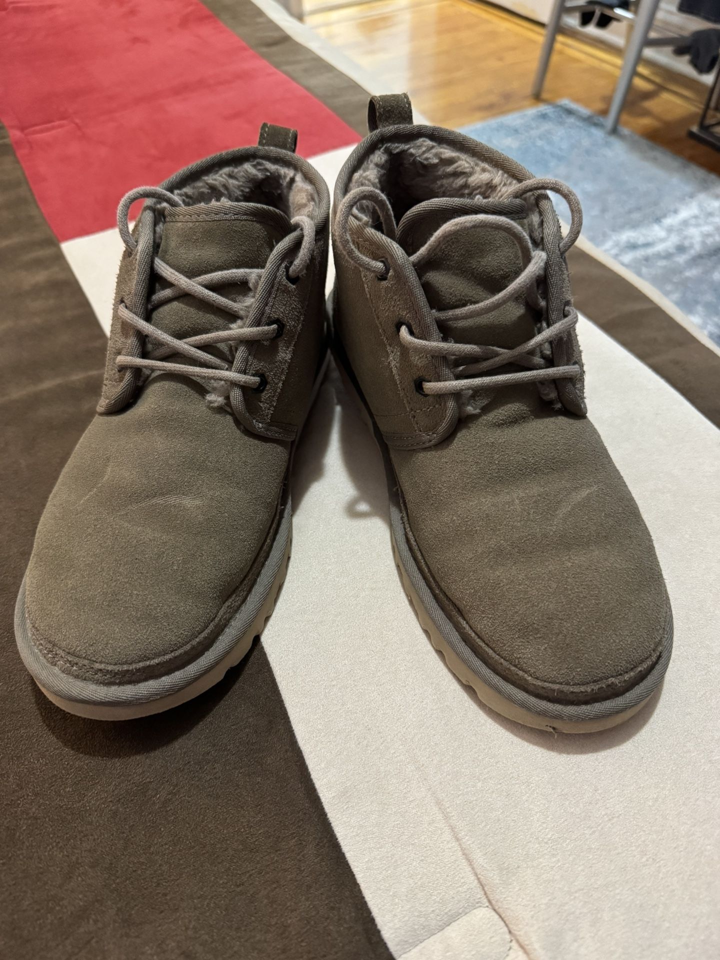 UGG Grey Boots For Men Size 9 Excellent Condition Model Chukka