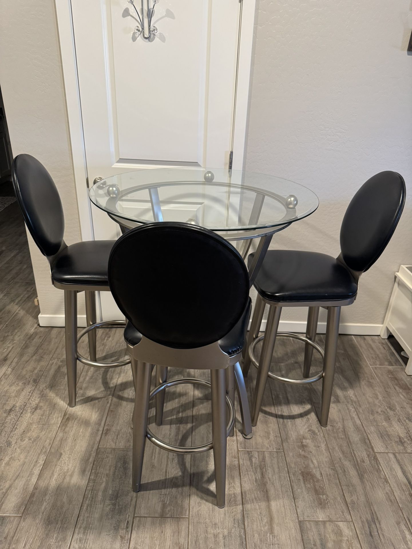 Bar Table And Chairs